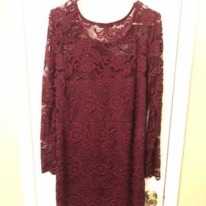 Beautiful burgundy lace dress from Forever 21
